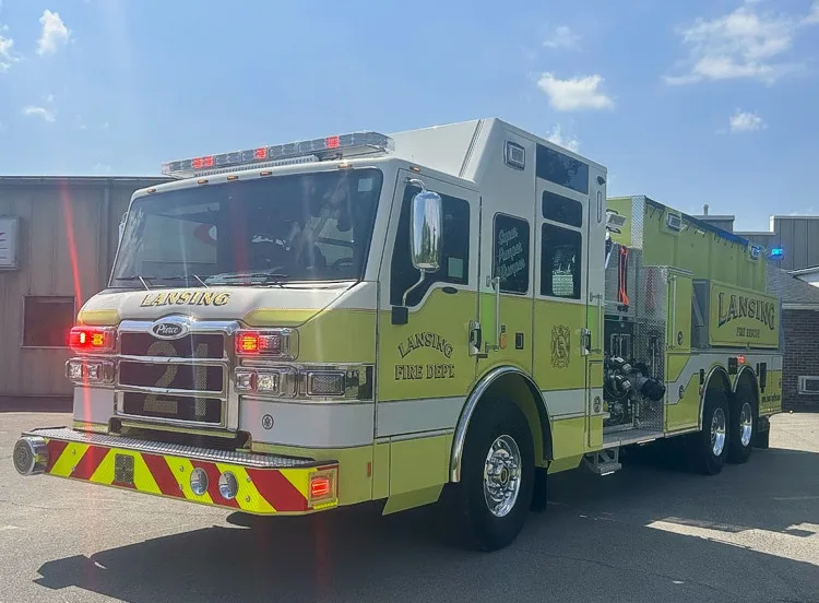 Pierce Velocity Pumper exterior view, photo 4 of 38