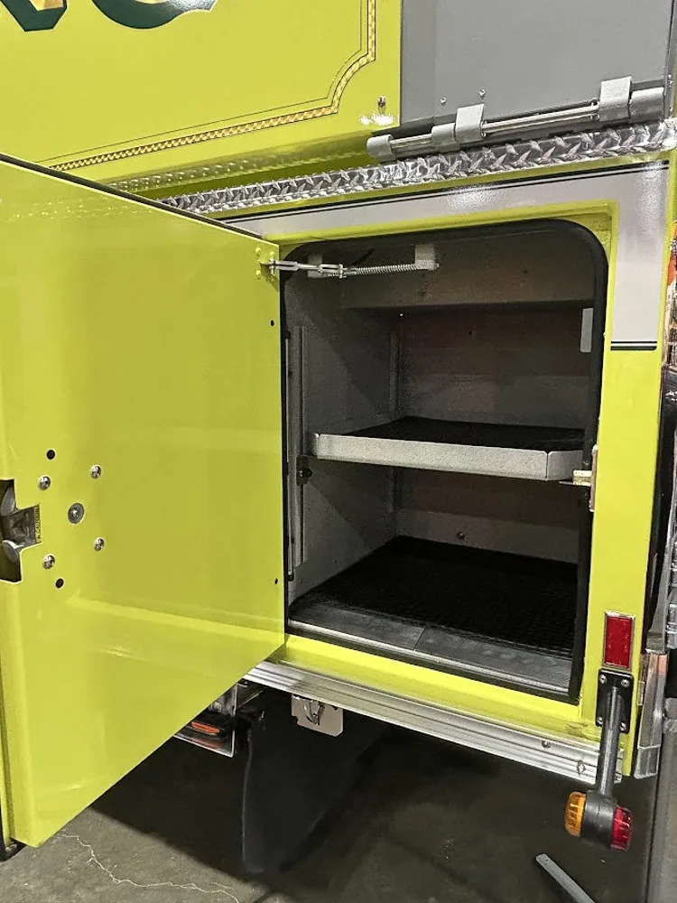 Pierce Velocity Pumper exterior view, photo 9 of 38