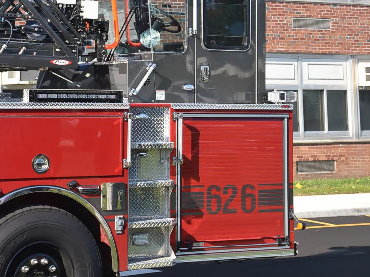 Pierce Arrow exterior view, photo 22 of 54