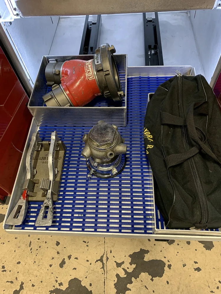 Pierce Arrow Pumper exterior view, photo 17 of 50