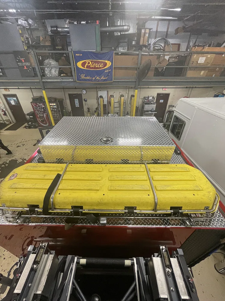 Pierce Arrow Pumper exterior view, photo 40 of 50