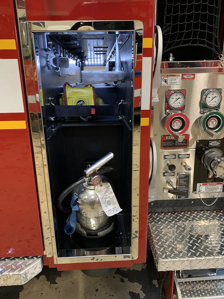 Pierce Arrow Pumper exterior view, photo 48 of 50