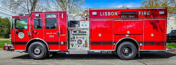 Pierce Enforcer Pumper exterior view, photo 11 of 70