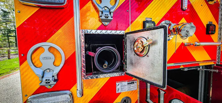 Pierce Enforcer Pumper exterior view, photo 25 of 70