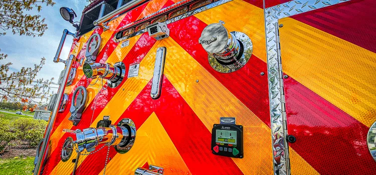 Pierce Enforcer Pumper exterior view, photo 26 of 70