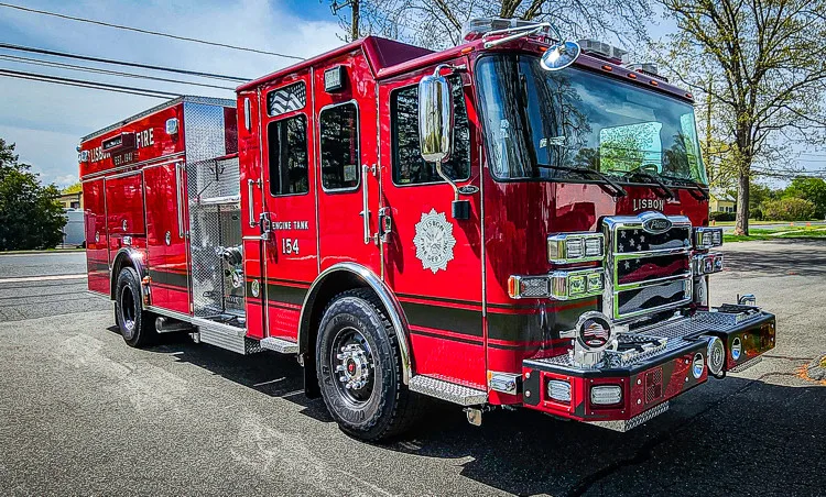 Pierce Enforcer Pumper exterior view, photo 47 of 70