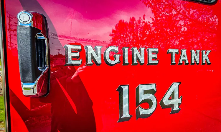 Pierce Enforcer Pumper exterior view, photo 62 of 70