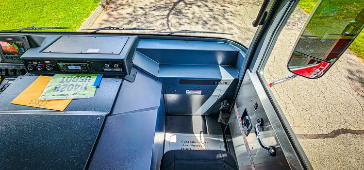 Pierce Enforcer Pumper exterior view, photo 67 of 70