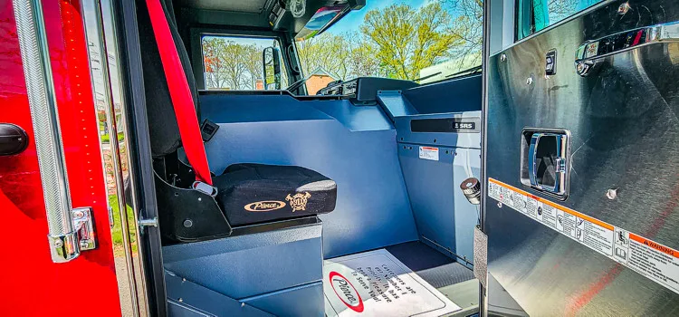 Pierce Enforcer Pumper exterior view, photo 69 of 70