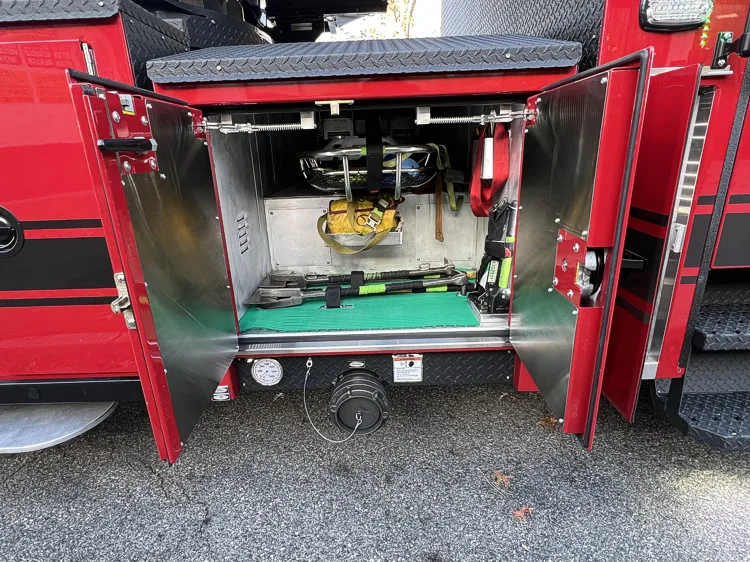 Pierce Velocity Aerial exterior view, photo 14 of 51