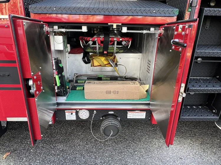 Pierce Velocity Aerial exterior view, photo 27 of 51