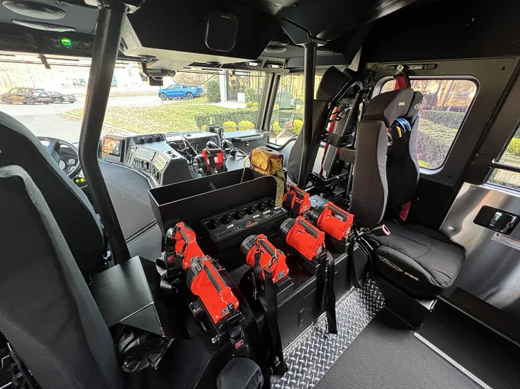 Pierce Velocity Aerial exterior view, photo 35 of 51