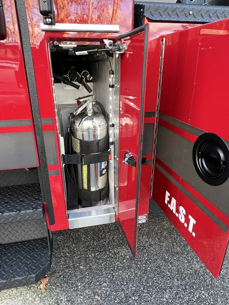 Pierce Velocity Aerial exterior view, photo 46 of 51