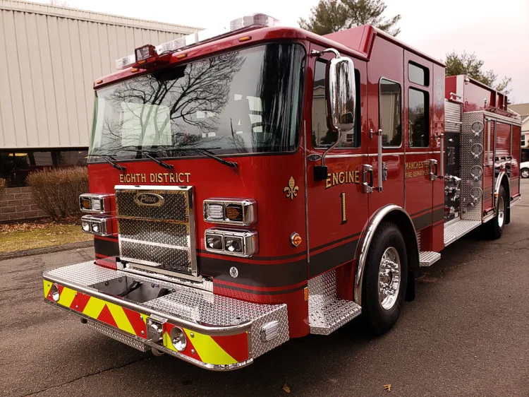 Pierce Saber Aerial exterior view, photo 16 of 26