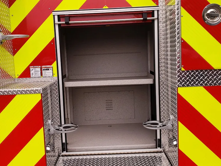 Pierce Saber Aerial exterior view, photo 17 of 26