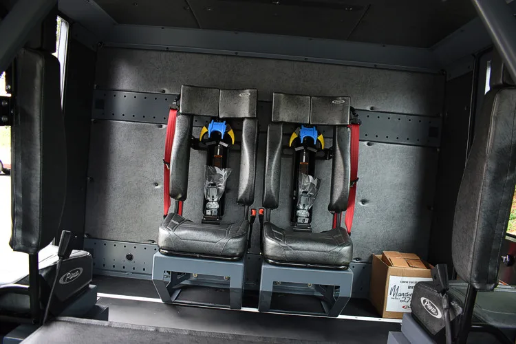 Pierce Saber Pumper exterior view, photo 17 of 29