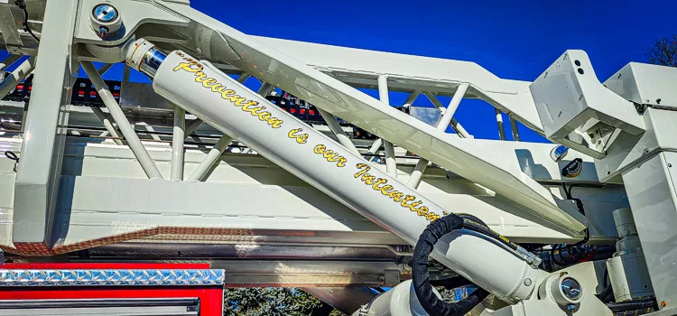 Pierce Enforcer Aerial exterior view, photo 12 of 42