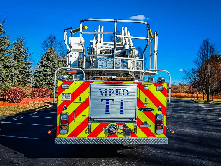 Pierce Enforcer Aerial exterior view, photo 2 of 42