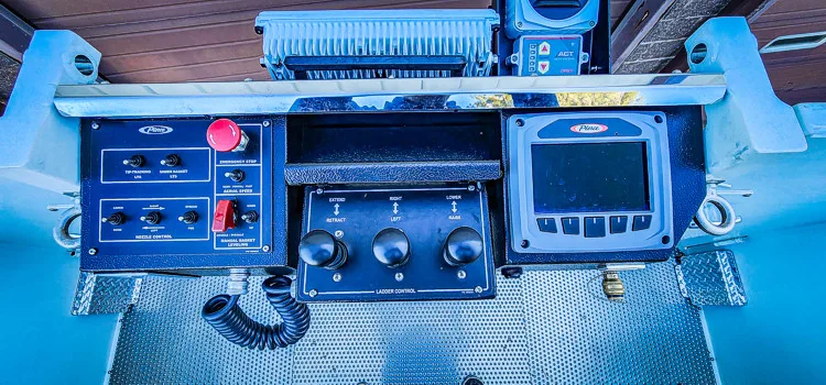 Pierce Enforcer Aerial exterior view, photo 30 of 42