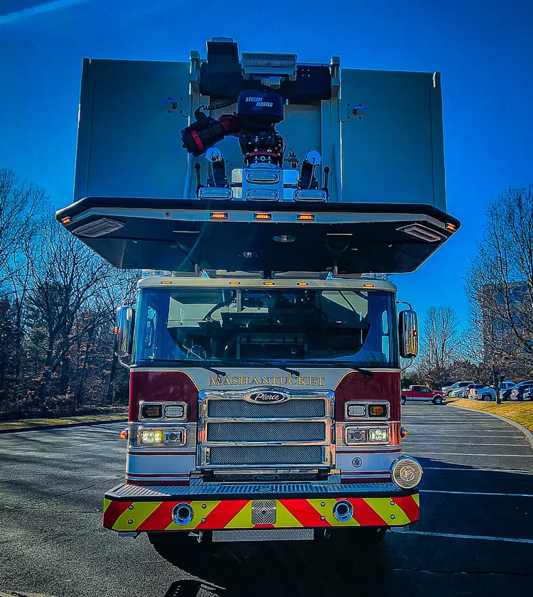 Pierce Enforcer Aerial exterior view, photo 35 of 42