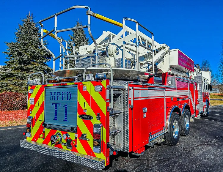 Pierce Enforcer Aerial exterior view, photo 5 of 42