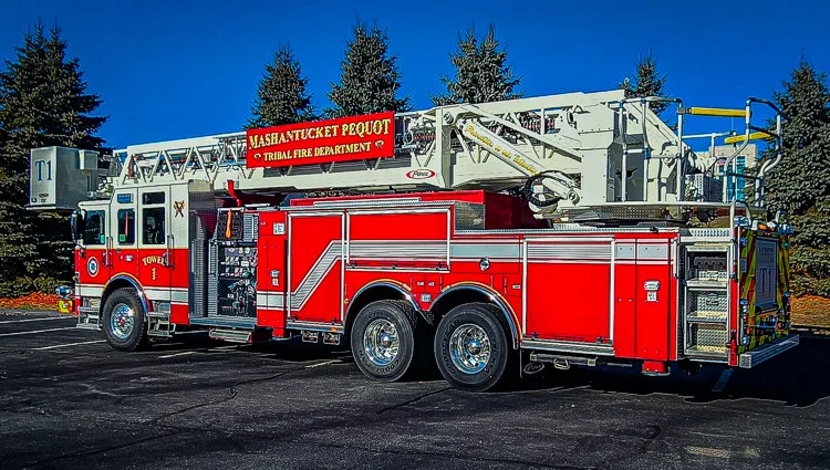 Pierce Enforcer Aerial exterior view, photo 6 of 42