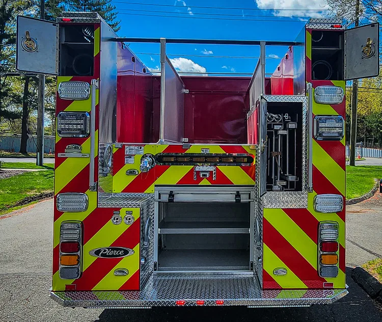 Pierce Enforcer Pumper exterior view, photo 12 of 44