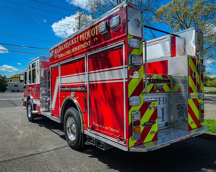 Pierce Enforcer Pumper exterior view, photo 7 of 44
