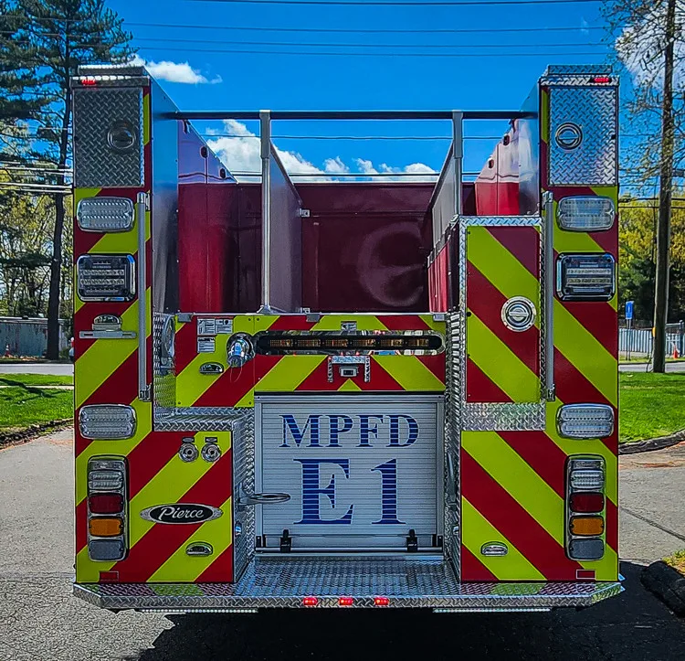 Pierce Enforcer Pumper exterior view, photo 8 of 44