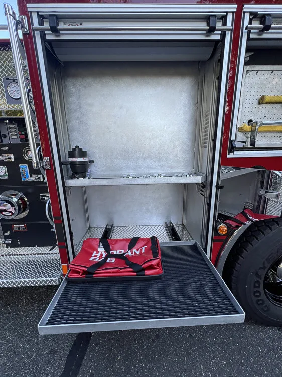 Pierce Enforcer Pumper exterior view, photo 22 of 27