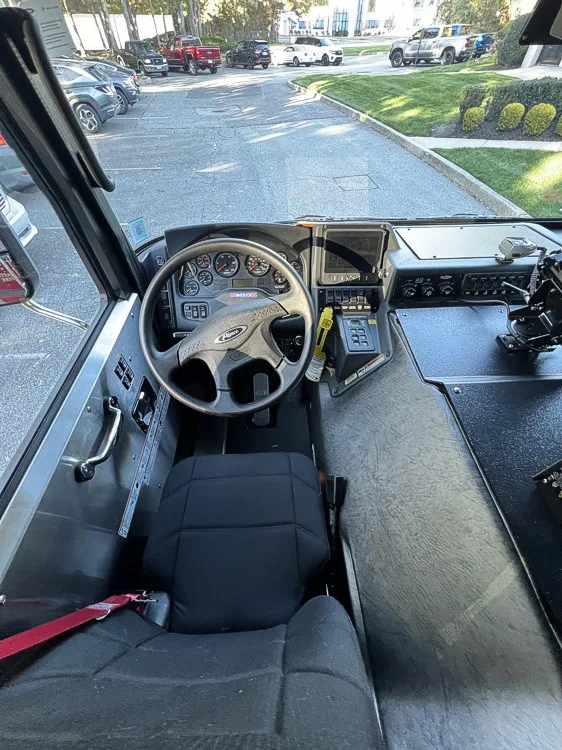 Pierce Enforcer Pumper exterior view, photo 27 of 27