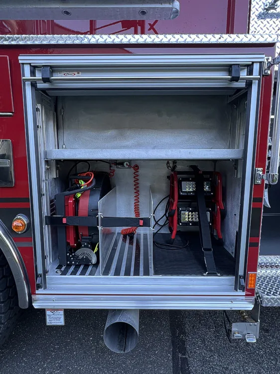 Pierce Enforcer Pumper exterior view, photo 9 of 27