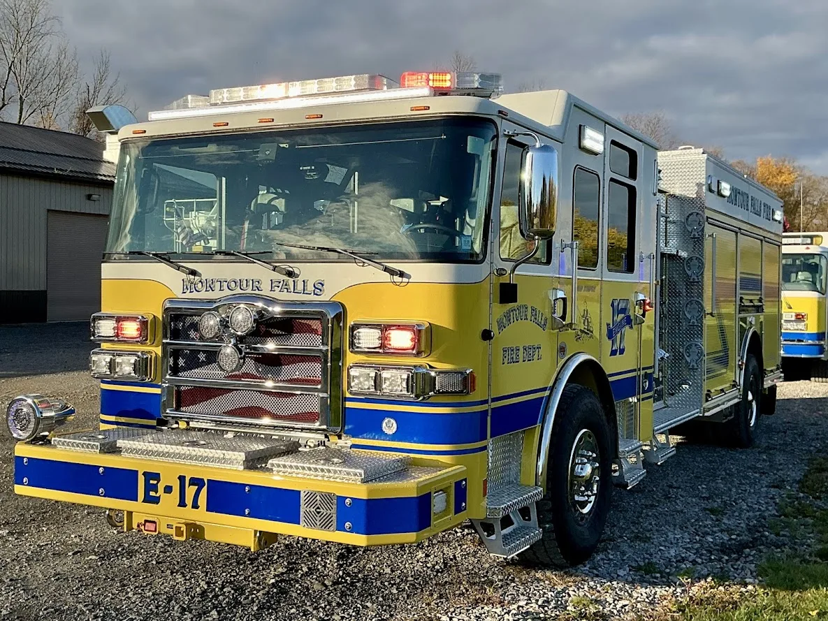 Pierce Enforcer Rescue exterior view, photo 2 of 38