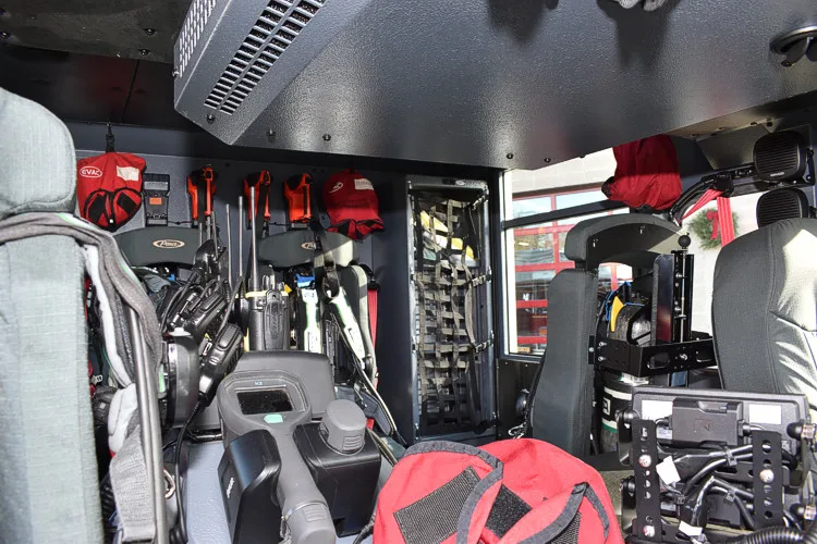 Pierce Arrow Rescue Pumper exterior view, photo 25 of 42