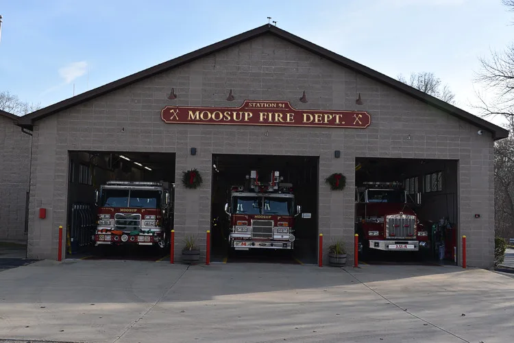 Pierce Arrow Rescue Pumper exterior view, photo 27 of 42