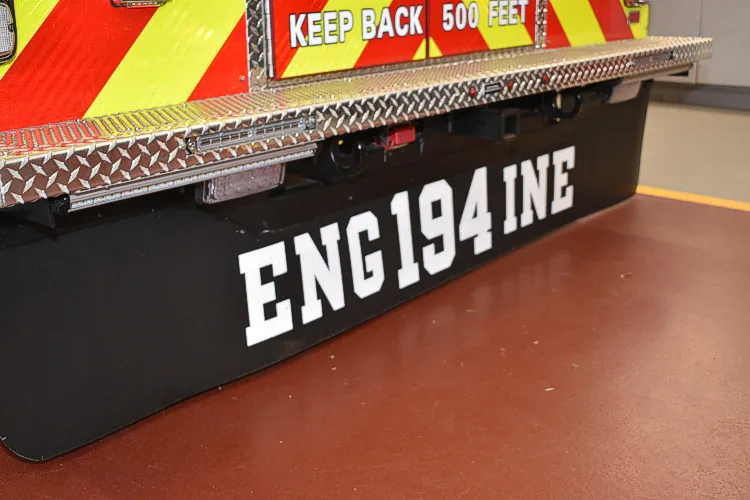 Pierce Arrow Rescue Pumper exterior view, photo 3 of 42