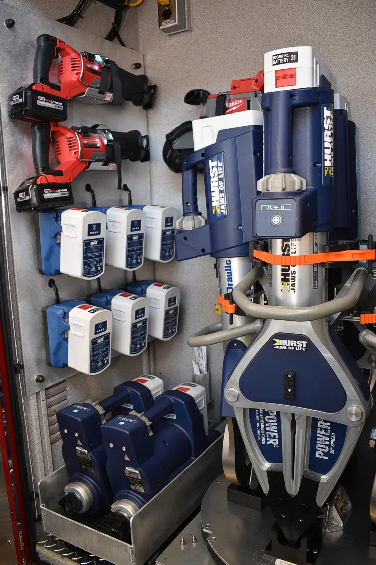 Pierce Arrow Rescue Pumper exterior view, photo 34 of 42