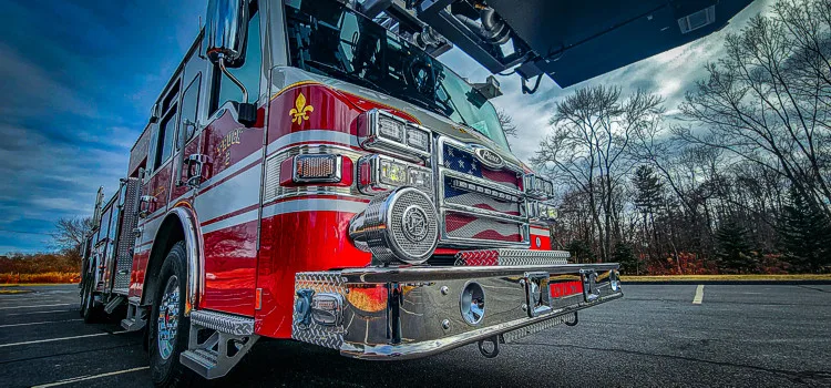 Pierce Velocity Aerial exterior view, photo 13 of 52