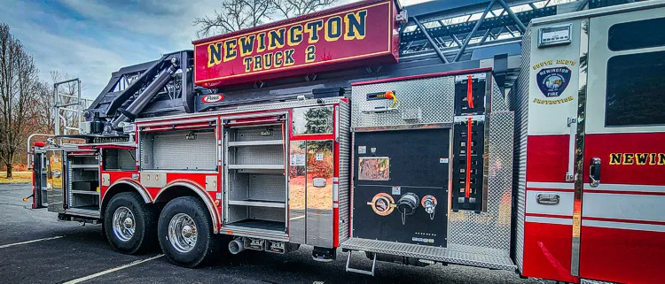 Pierce Velocity Aerial exterior view, photo 15 of 52