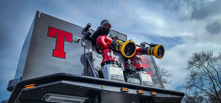 Pierce Velocity Aerial exterior view, photo 19 of 52