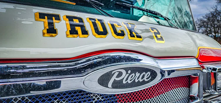 Pierce Velocity Aerial exterior view, photo 23 of 52