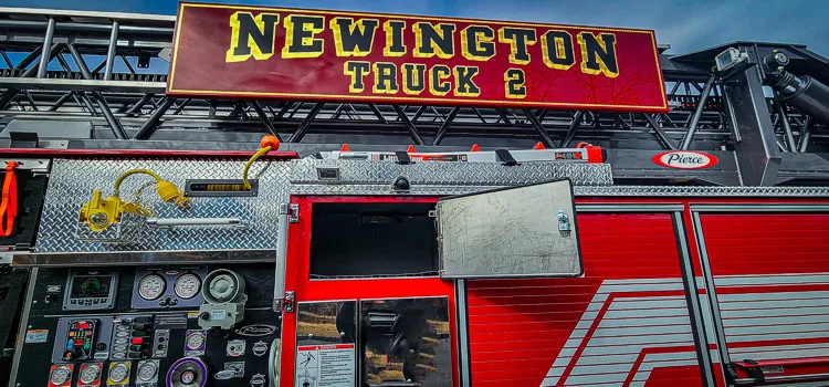 Pierce Velocity Aerial exterior view, photo 32 of 52