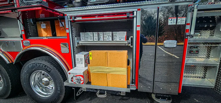 Pierce Velocity Aerial exterior view, photo 34 of 52