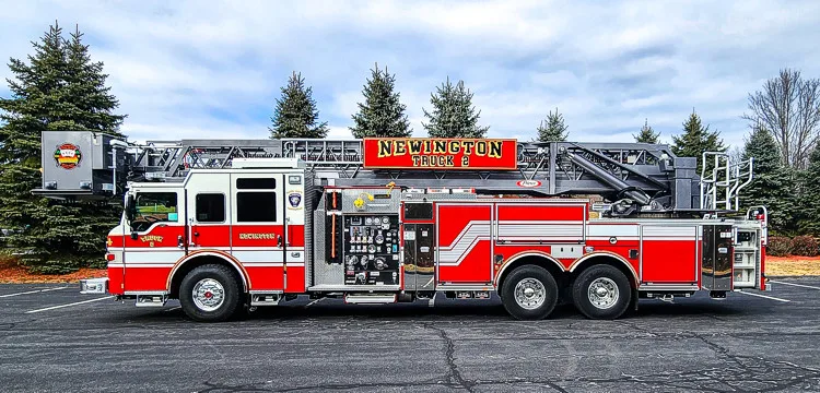 Pierce Velocity Aerial exterior view, photo 37 of 52