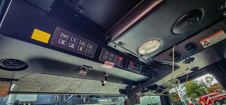 Pierce Velocity Aerial exterior view, photo 47 of 52