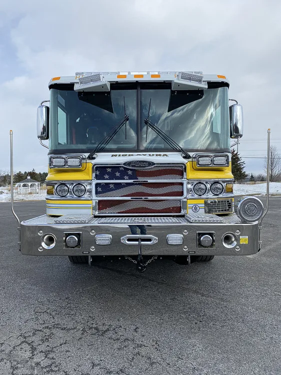 Pierce Dash Pumper exterior view, photo 13 of 34