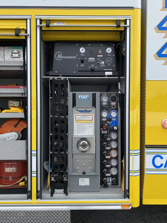 Pierce Dash Pumper exterior view, photo 21 of 34