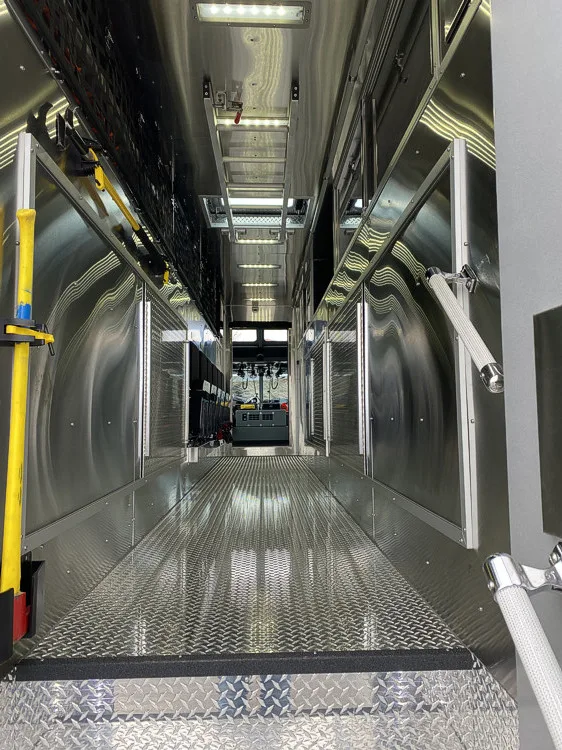 Pierce Dash Pumper exterior view, photo 25 of 34