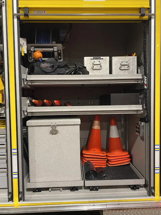 Pierce Dash Pumper exterior view, photo 28 of 34