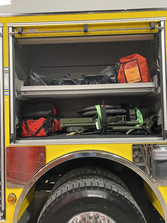 Pierce Dash Pumper exterior view, photo 30 of 34